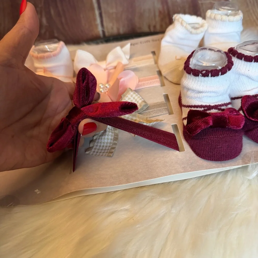 Elly & Emmy 7pc Baby Girl Gift Set Headwraps & Booties 0-12 Months
